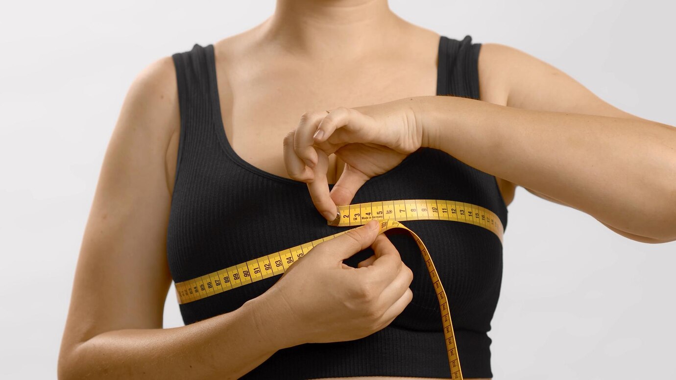 celebrities breast reduction surgery