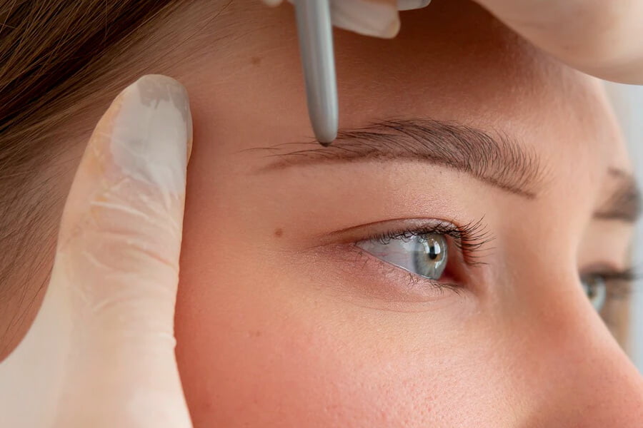 Negative Effects And Risks of Eyebrow Transplant