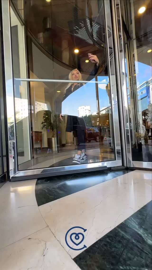 Patient Testimonials, Transformations & Reviews 30 Instagram post from cayratravell. This post is in position 2.